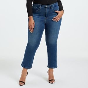 GOOD AMERICAN - GOOD LEGS CROPPED MINI BOOT JEANS
